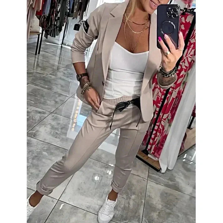 Vivienne | Ensemble Tailleur Femme Blazer Fluide et Pantalon Jogger Chic